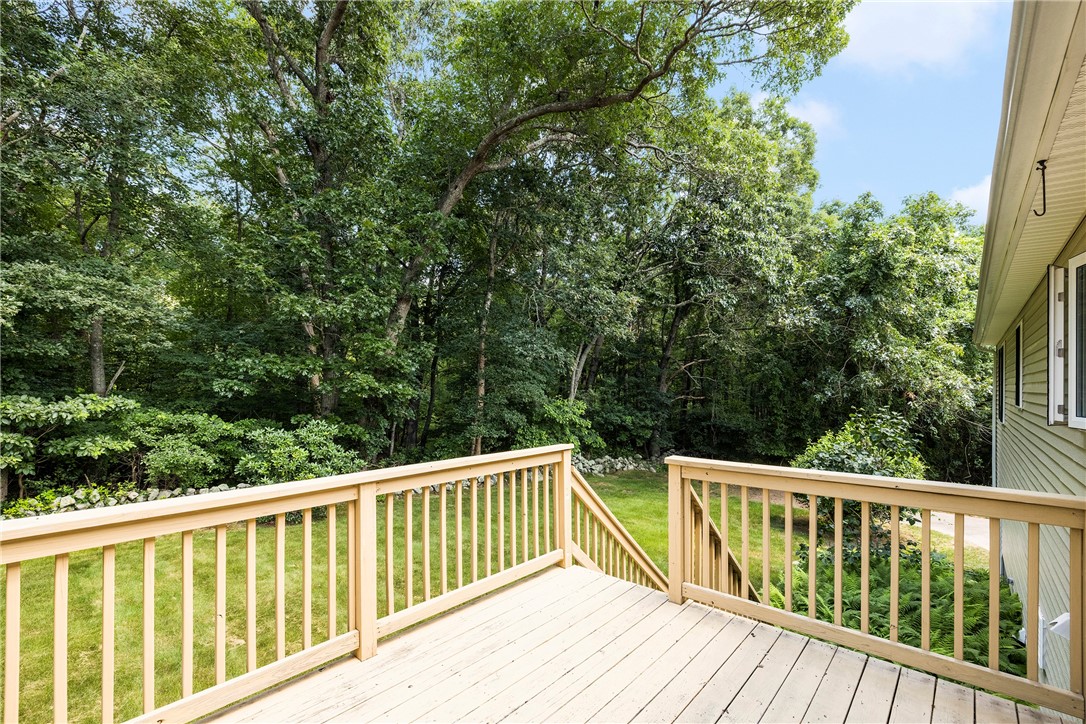 22 Jolly Lane Westerly, RI 02891 - Photo 15 of 26