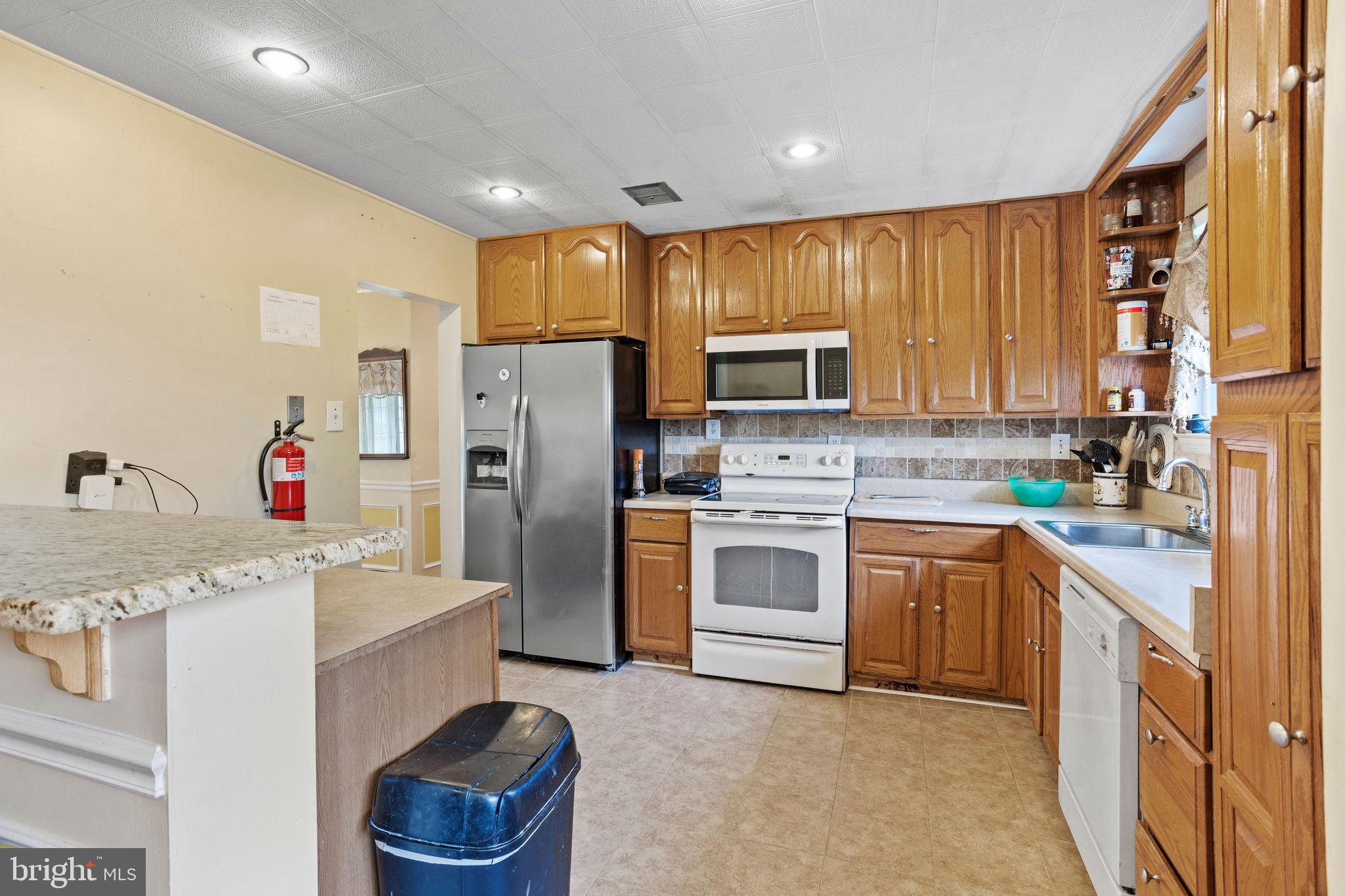 19 Stevens Drive Delran, NJ 08075 - Photo 9 of 30