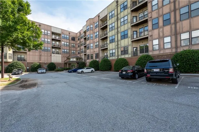 $2,000 | 898 Oak Street Southwest, Unit 1410, Atlanta, GA 30310