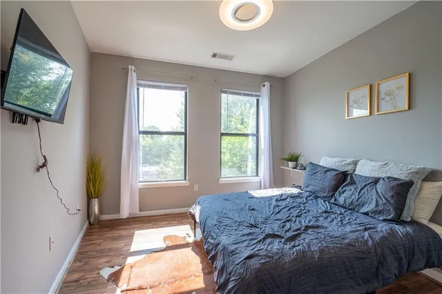 $2,000 | 898 Oak Street Southwest, Unit 1410, Atlanta, GA 30310