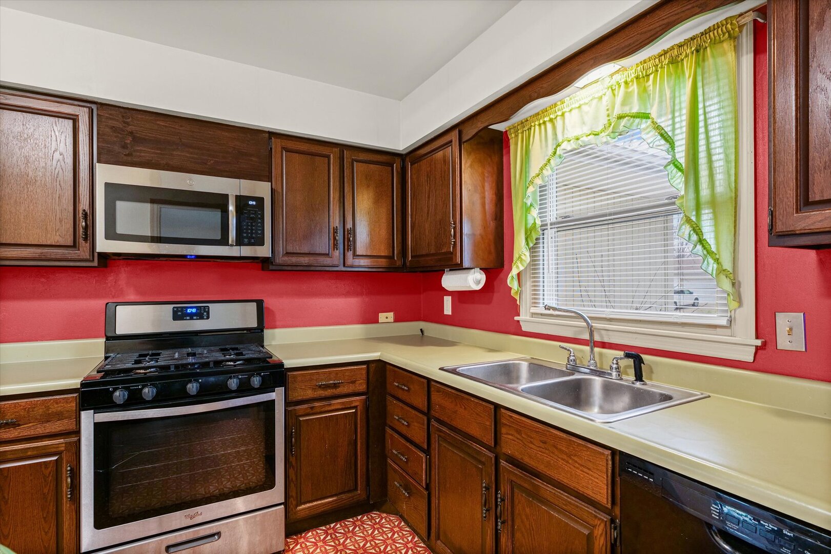 2307 Branch Road Champaign, IL 61821 - Photo 12 of 33 Gallery Image 12