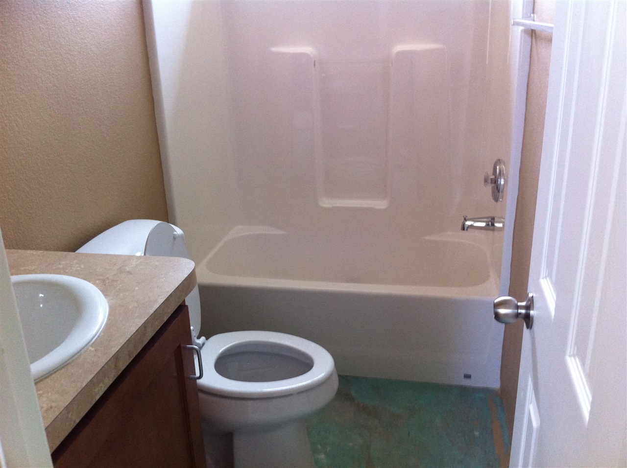 9459 Mission Gorge Road, Unit SPC 19 Santee, CA 92071 - Photo 4 of 25