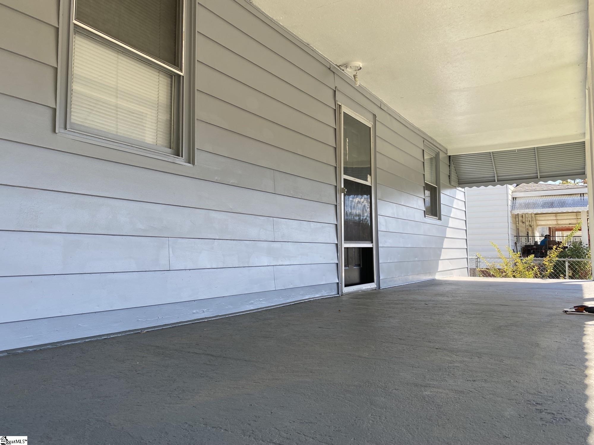 616 Elizabeth Street Clinton, SC 29325 - Photo 2 of 29 Gallery Image 2
