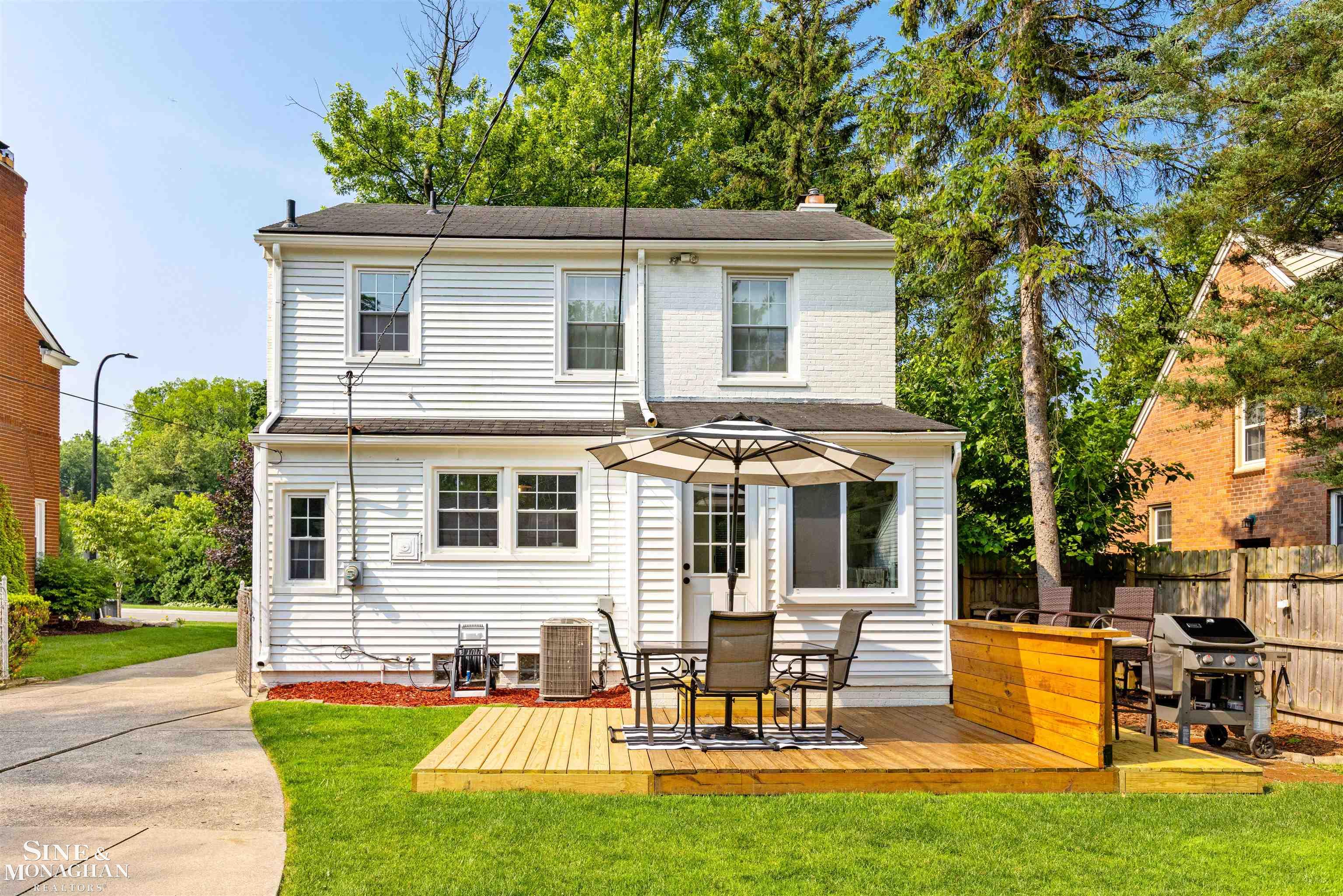 252 Kerby Road Grosse Pointe Farms, MI 48236 - Photo 31 of 40