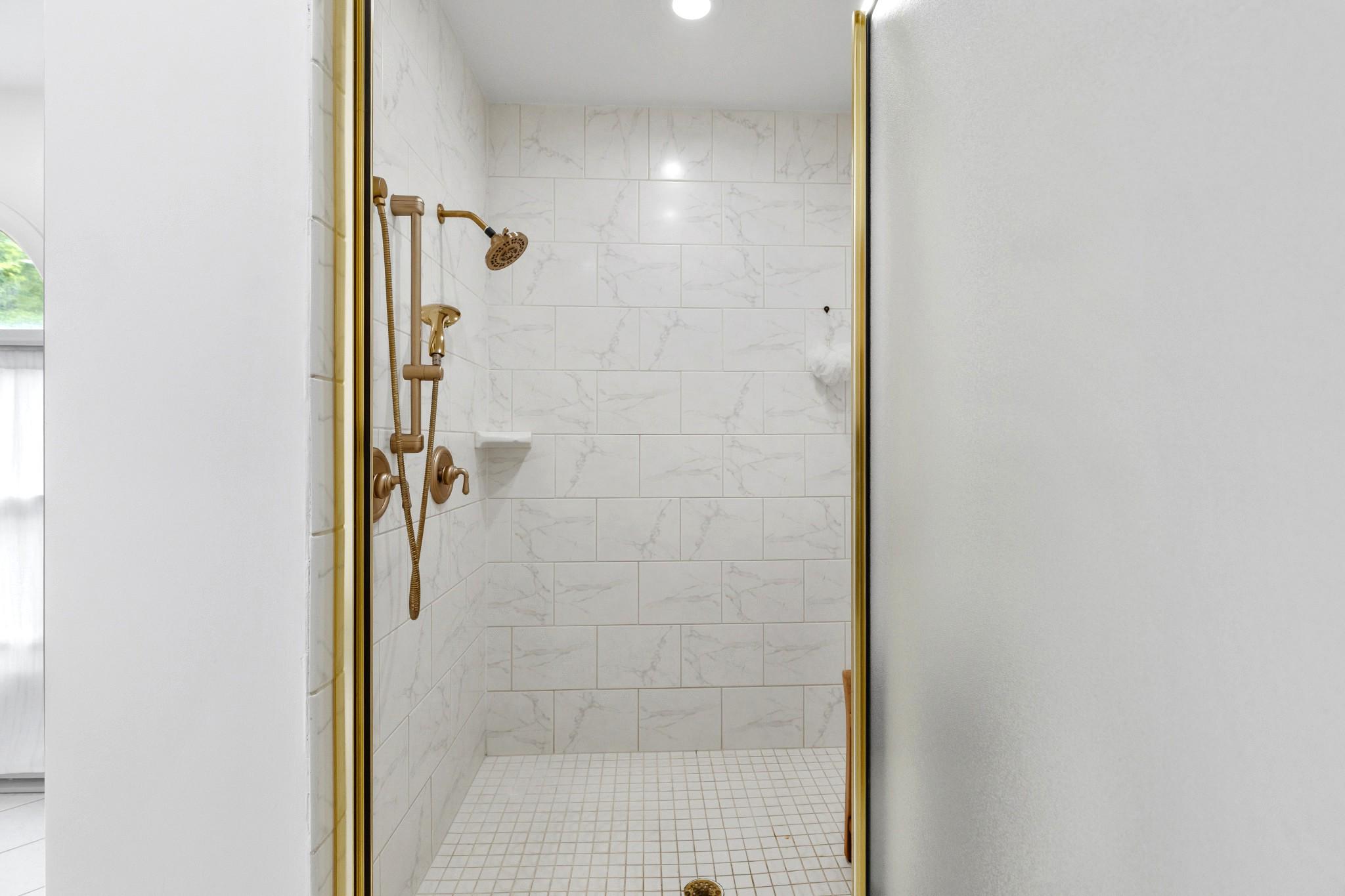 575 Laurel Road Riva, MD 21140 - Photo 48 of 77 Plus Separate Walk-in Shower