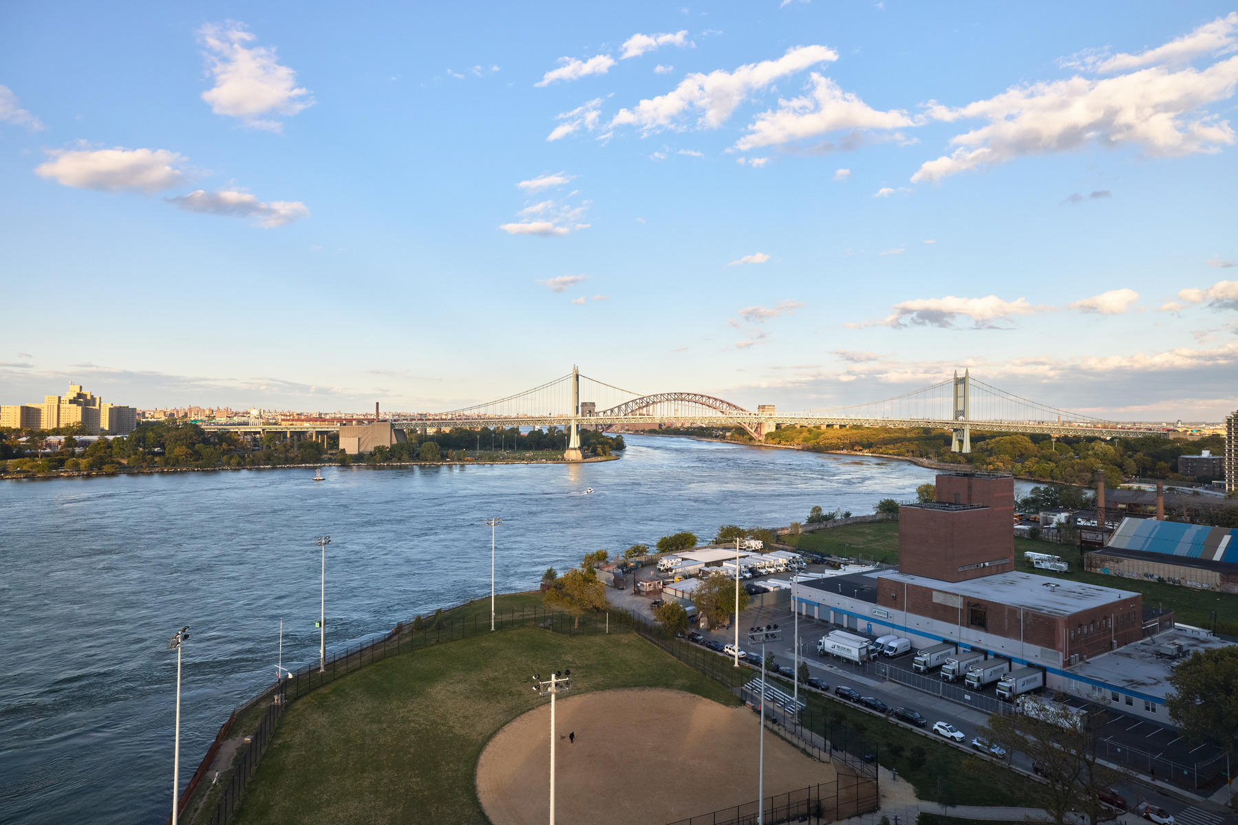 20 Halletts Point, Unit 22405 Queens, NY 11102 - Photo 30 of 47 a view of a terrace with outdoor space