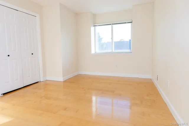 a view of empty room with window