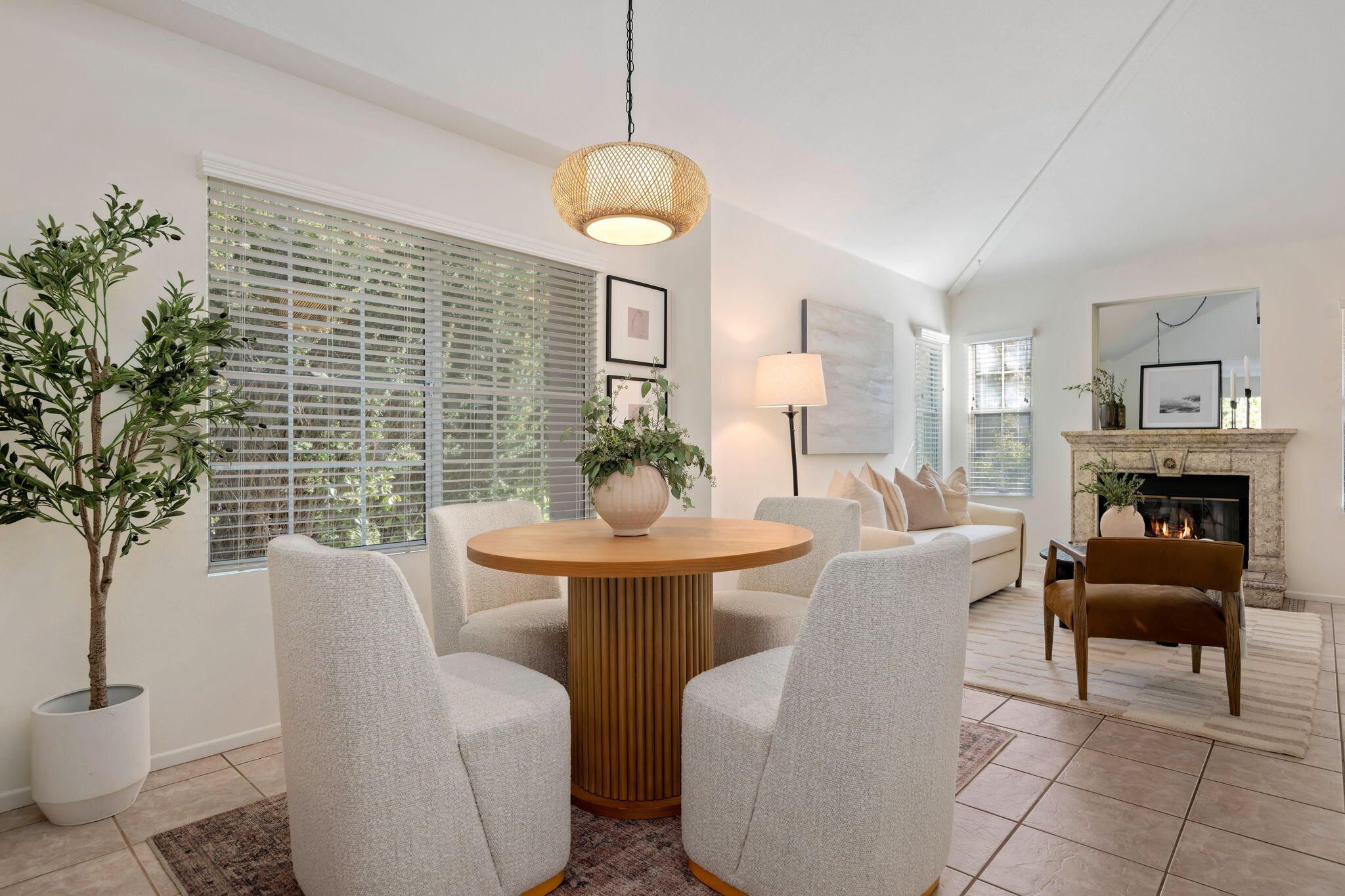 3709 Greggory Way, Unit 2 Santa Barbara, CA 93105 - Photo 8 of 35 13 - Dining
