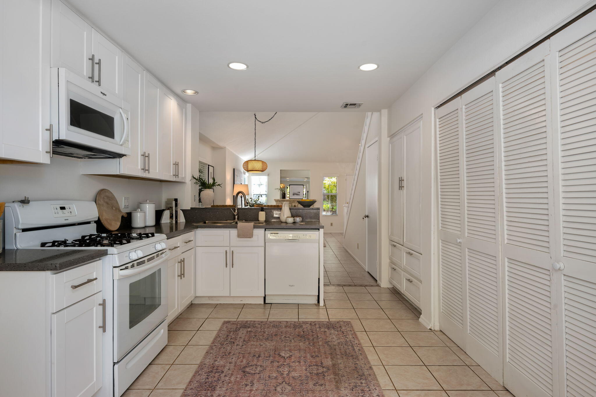 3709 Greggory Way, Unit 2 Santa Barbara, CA 93105 - Photo 9 of 35 14 - Kitchen