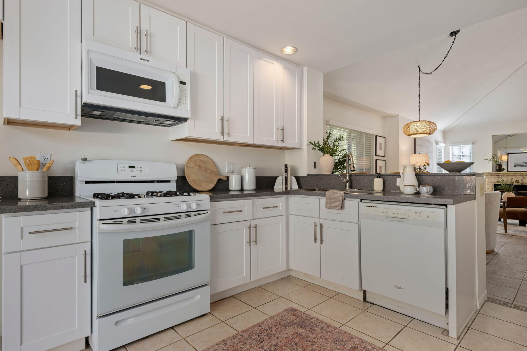 3709 Greggory Way, Unit 2 Santa Barbara, CA 93105 - Photo 10 of 35 15 - Kitchen