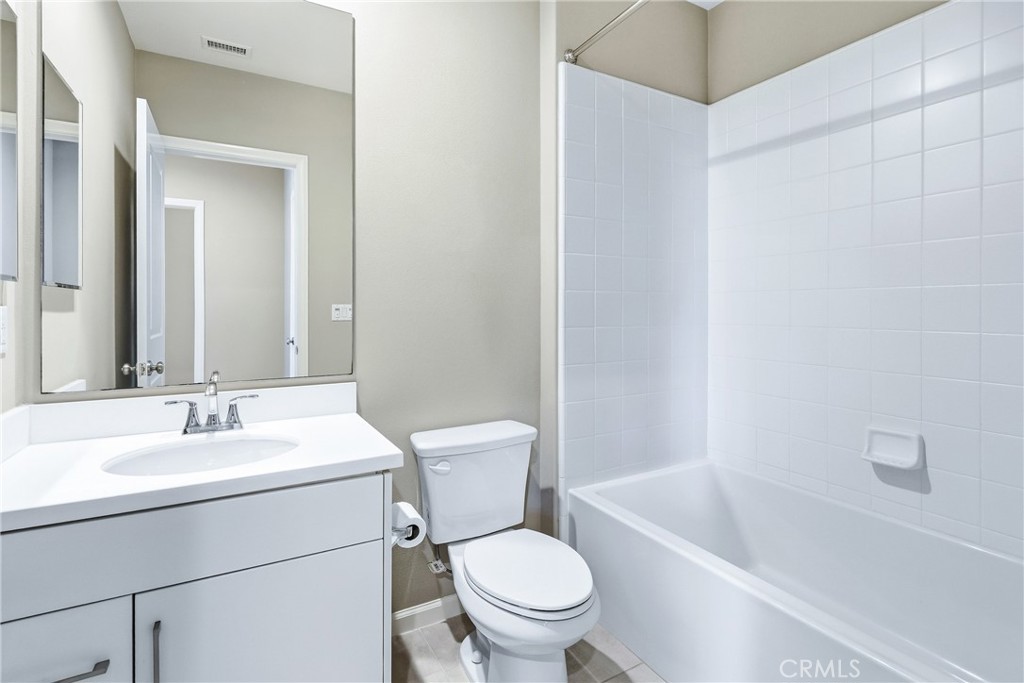 183 Excursion Irvine, CA 92618 - Photo 12 of 32 Gallery Image 12
