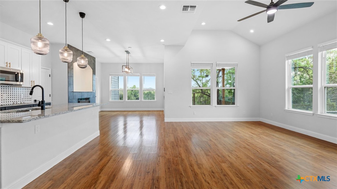 3225 Hawthorne Road Spring Branch, TX 78070 - Photo 8 of 48