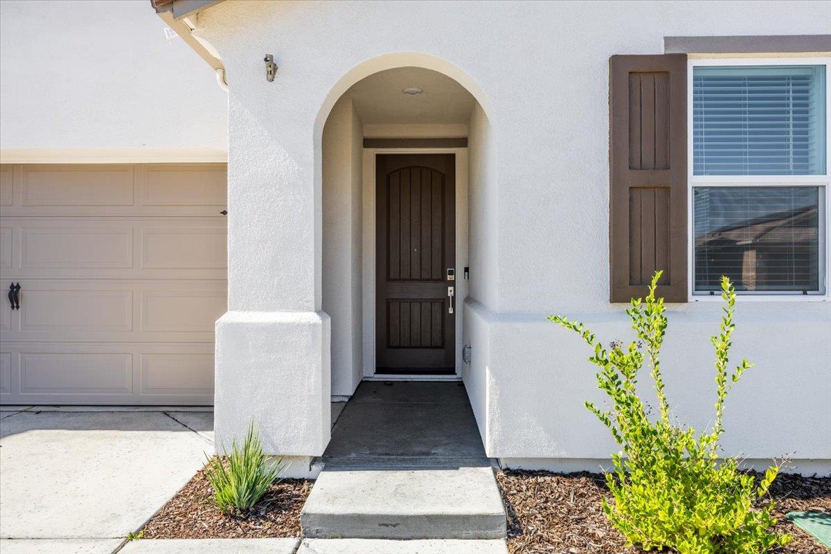 3363 Apollo Court Folsom, CA 95630 - Photo 3 of 31