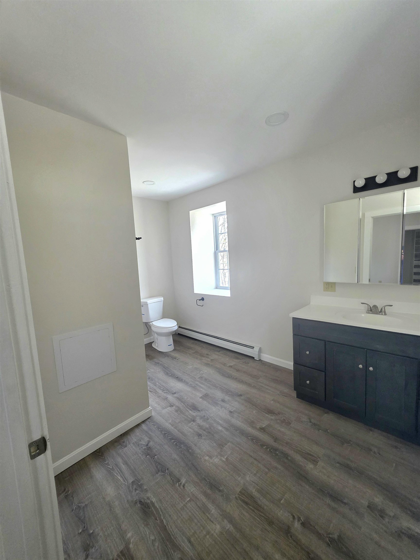 26 Mechanic Street Winchester, NH 03470 - Photo 23 of 43