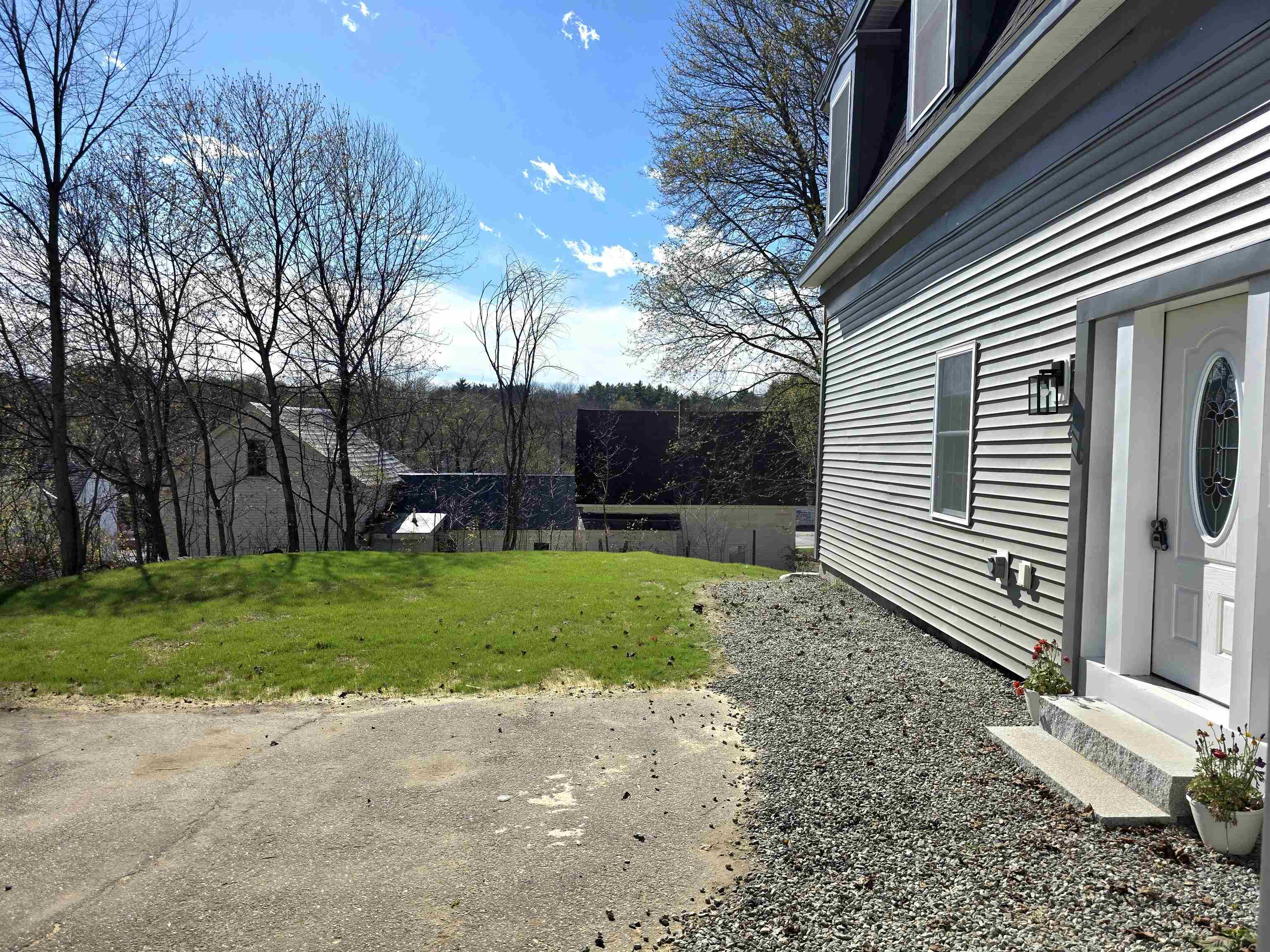 26 Mechanic Street Winchester, NH 03470 - Photo 4 of 43