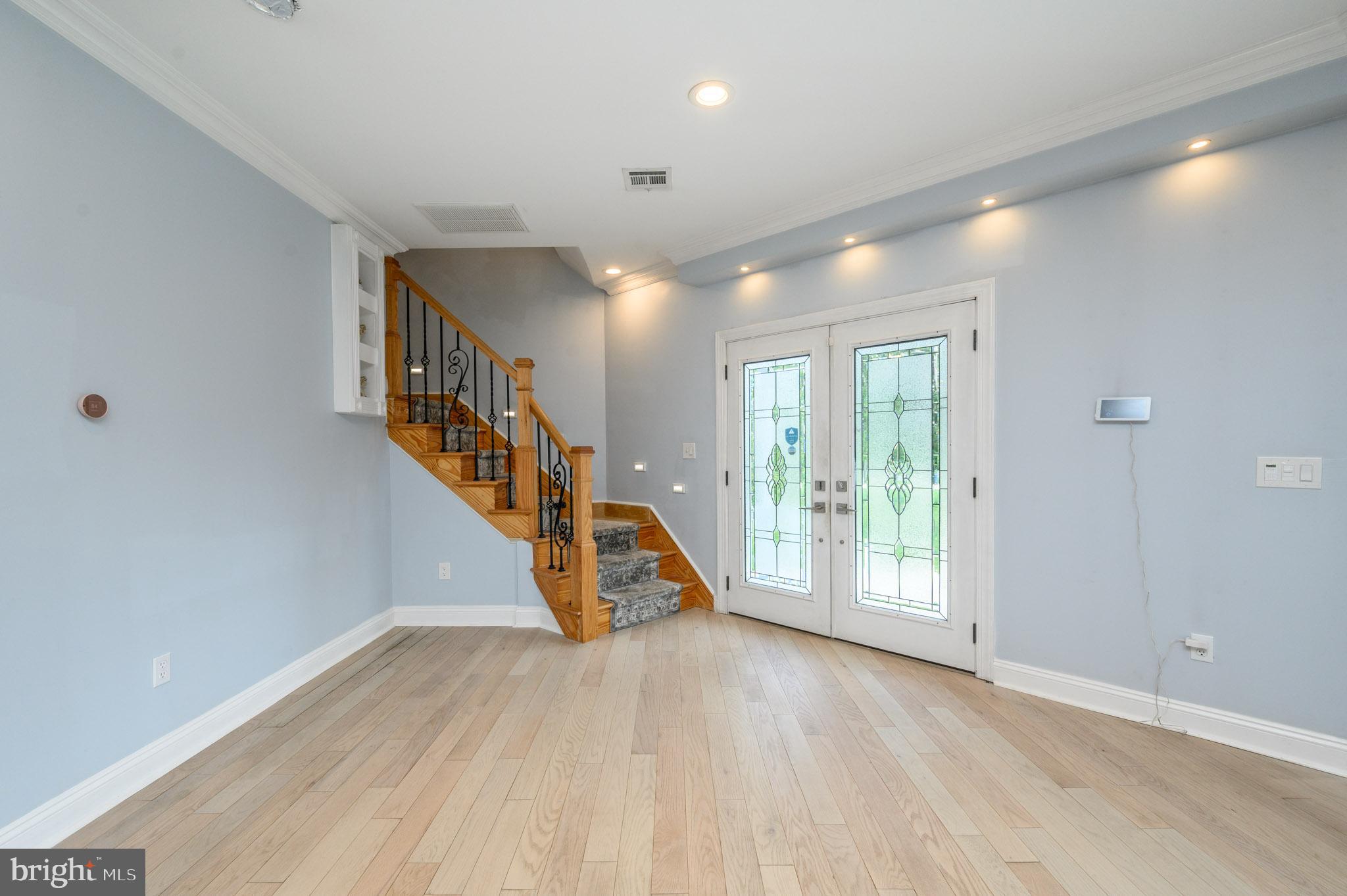 11 Brook Road Kendall Park, NJ 08824 - Photo 3 of 59 Gallery Image 3