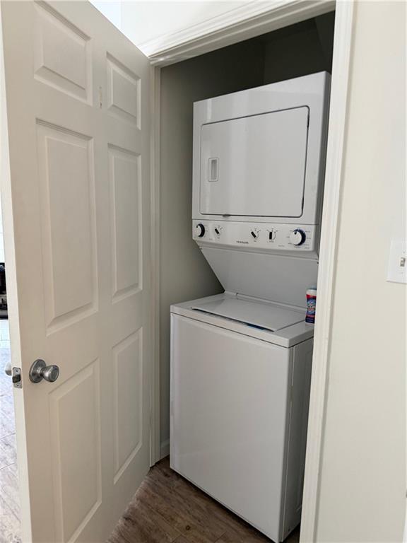 2912 Webb Bridge Road Alpharetta, GA 30009 - Photo 12 of 12 a utility room with dryer and washer