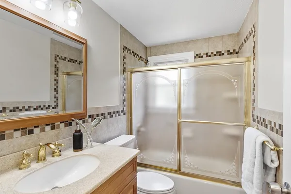 $4,000 | 1022 Pleasant Street, Unit 1022, Framingham, MA 01701