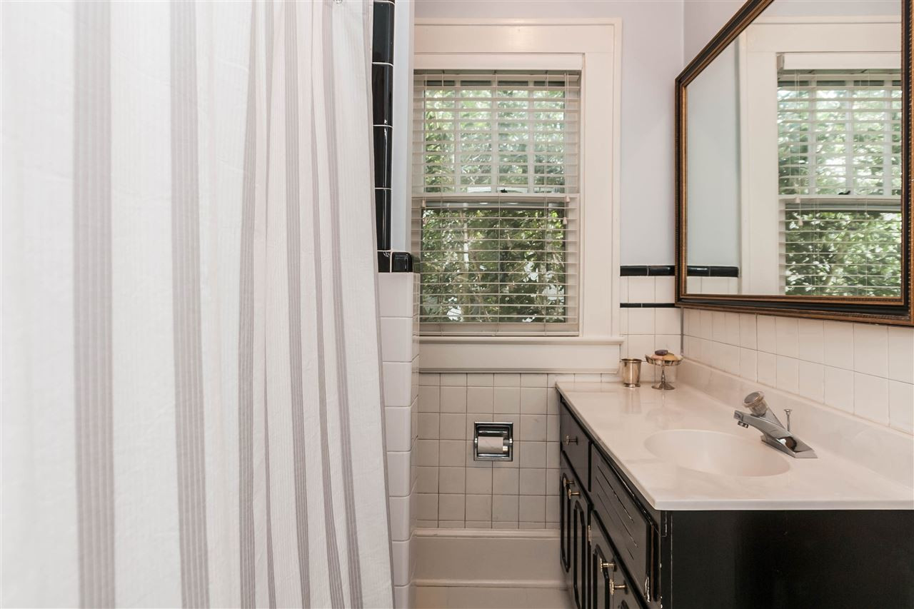 105 West Whitaker Mill Road Raleigh, NC 27608 - Photo 16 of 20 Bathroom