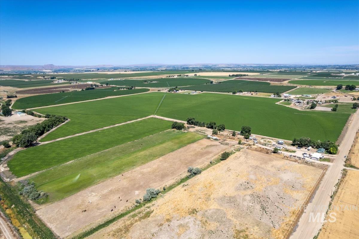 23743 Stephen Lane Parma, ID 83660 - Photo 4 of 34 Overview of rural landscape