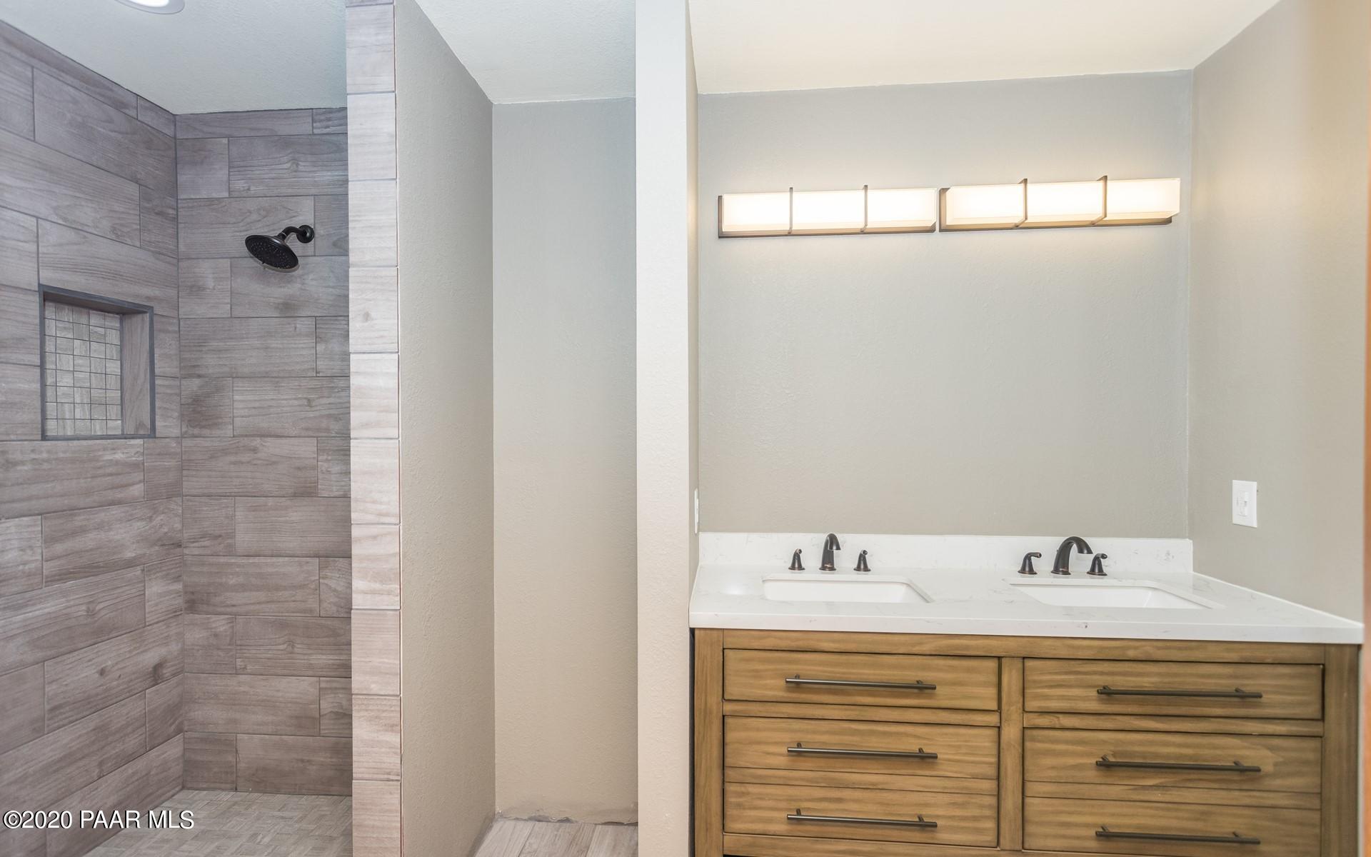 3170 Valley View Road Chino Valley, AZ 86323 - Photo 14 of 47 013_Master Bathroom