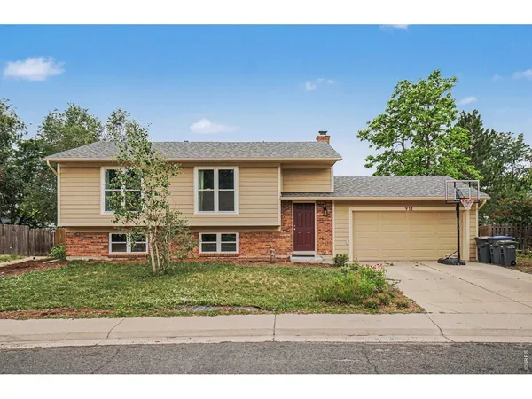 $698,000 | 911 Harrison Drive, Lafayette, CO 80026