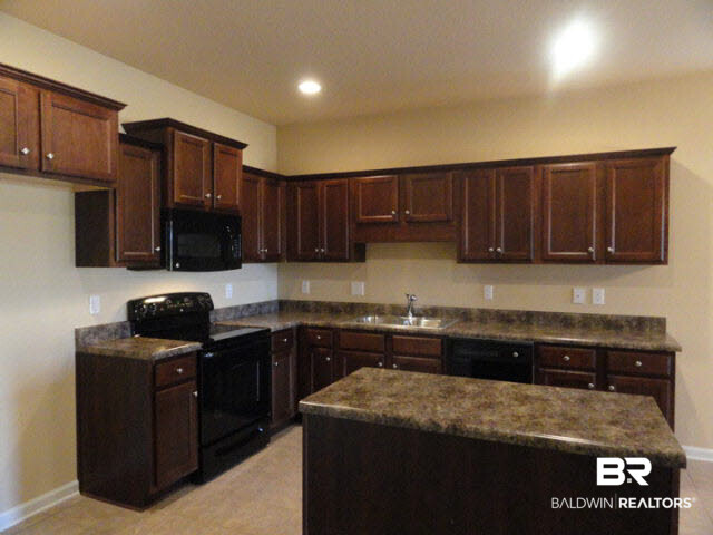 1709 Arcadia Drive Foley, AL 36535 - Photo 9 of 15 Gallery Image 9