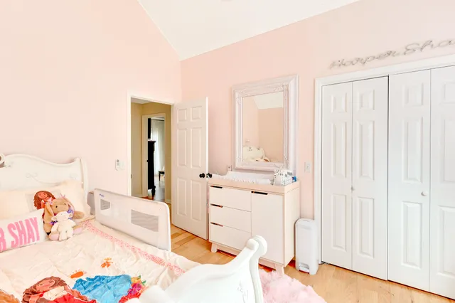 $360,000 | 2422 West Wind Drive, Soddy Daisy, TN 37379