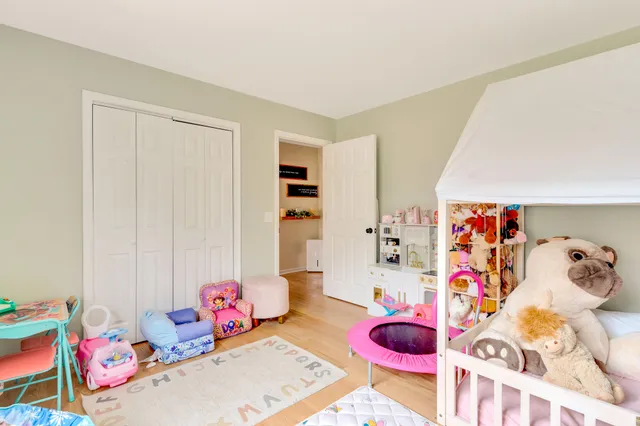 $360,000 | 2422 West Wind Drive, Soddy Daisy, TN 37379