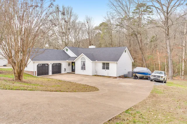 $360,000 | 2422 West Wind Drive, Soddy Daisy, TN 37379