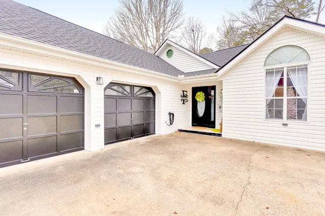 $360,000 | 2422 West Wind Drive, Soddy Daisy, TN 37379