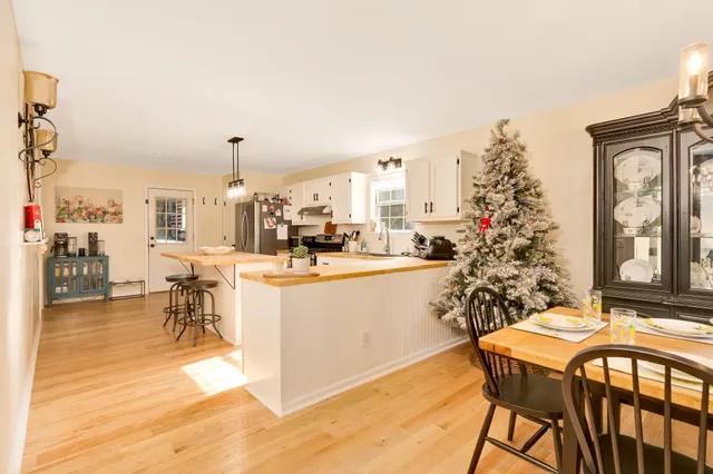 $360,000 | 2422 West Wind Drive, Soddy Daisy, TN 37379