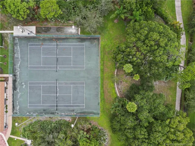 a house view with a outdoor space