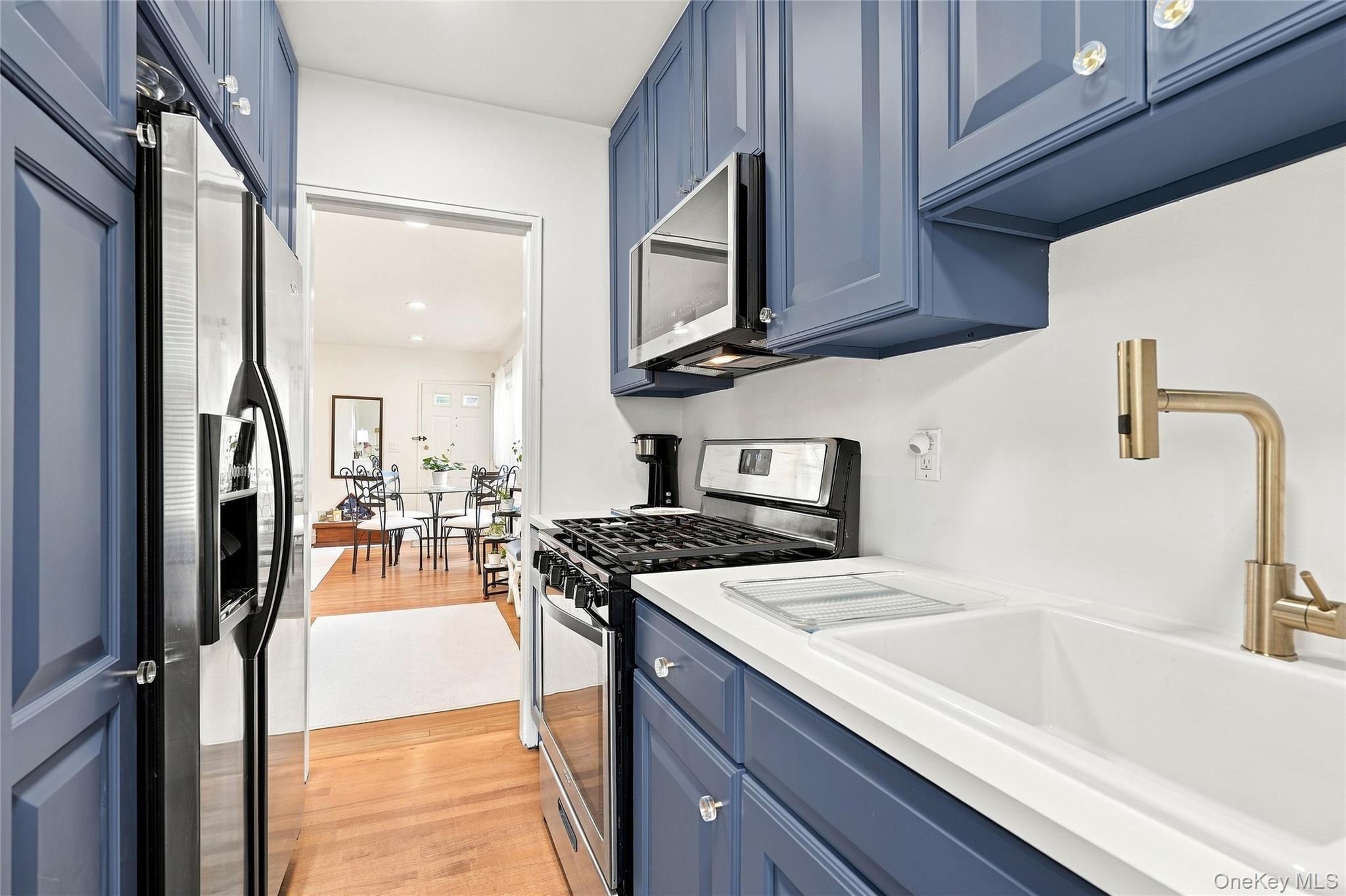 184 Purchase Street, Unit 11 Rye, NY 10580 - Photo 9 of 20 Renovated Kitchen