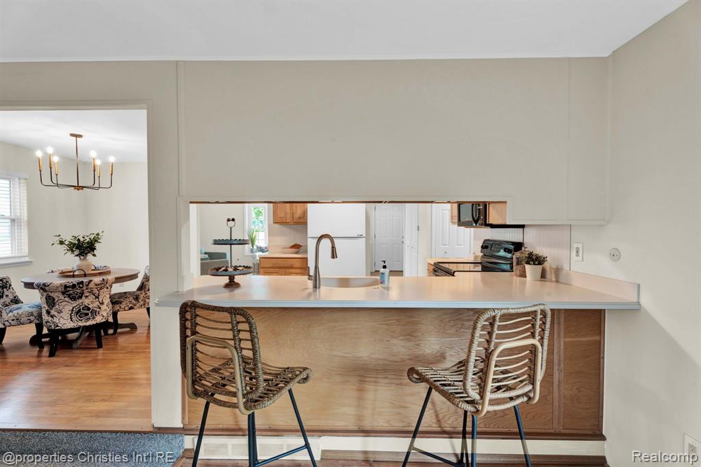 14090 Levan Road Livonia, MI 48154 - Photo 20 of 42