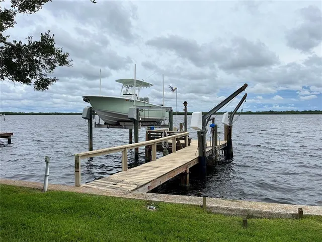 $1,645,000 | 6151 Bayou Grande Boulevard Northeast, St. Petersburg, FL 33703