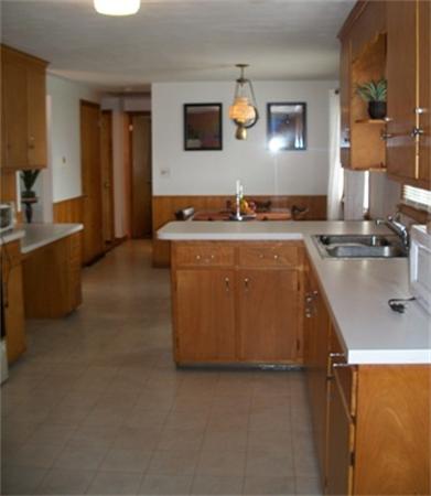 64 Rzasa Drive Chicopee, MA 01013 - Photo 14 of 24 Gallery Image 14