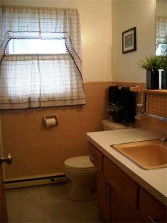 64 Rzasa Drive Chicopee, MA 01013 - Photo 8 of 24 Gallery Image 8