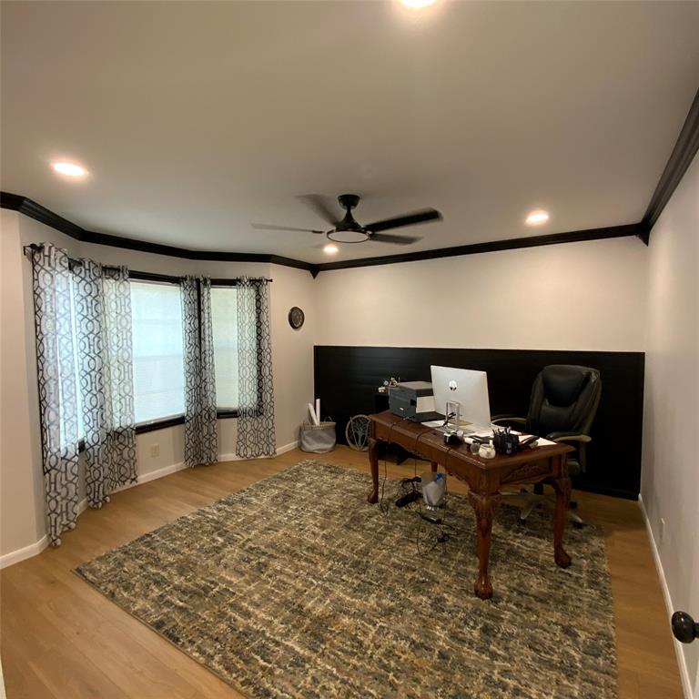 2020 Arbor Bend Road Bonham, TX 75418 - Photo 12 of 30 Recessed lighting, crown molding, ceiling fan, wood-finish flooring, and bay windows