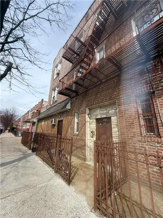 $1,999,999 | 6524 17th Avenue | Bensonhurst