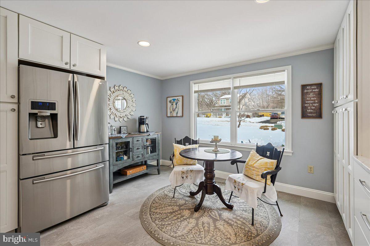 9500 Holsey Road Damascus, MD 20872 - Photo 13 of 76 Breakfast Area