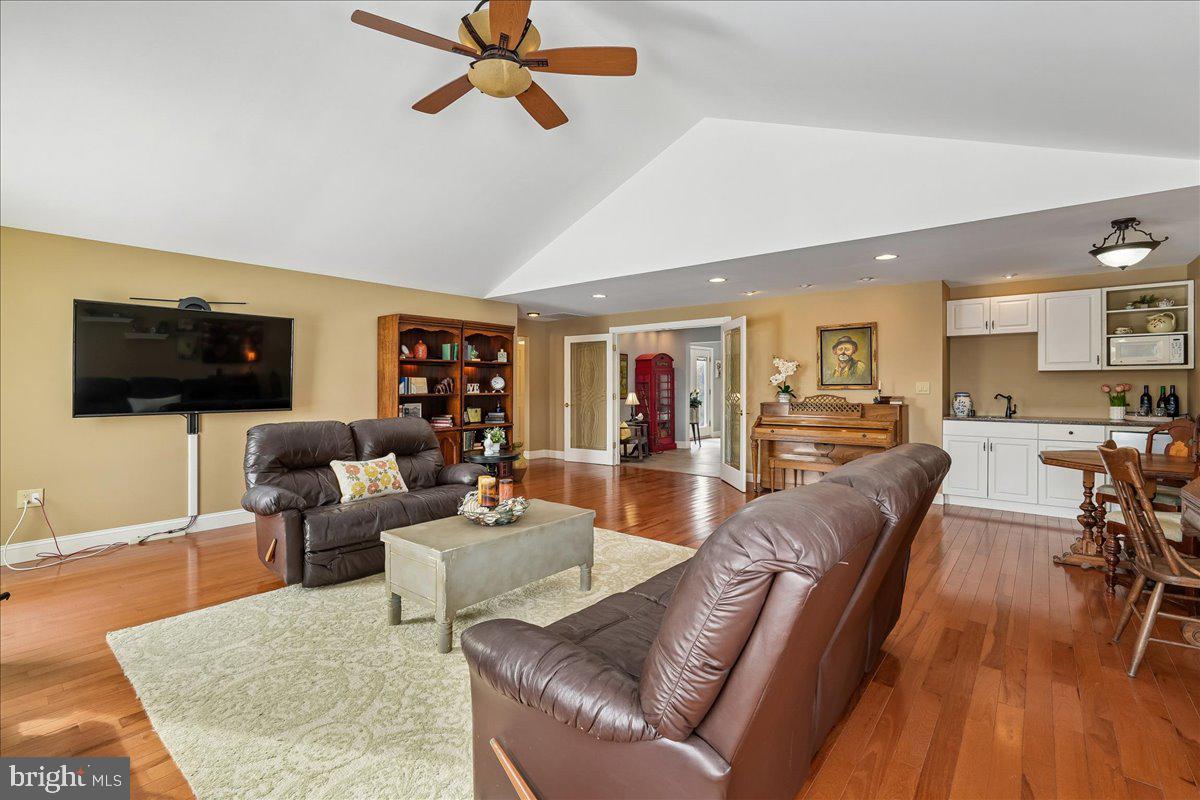 9500 Holsey Road Damascus, MD 20872 - Photo 22 of 76 Great Room