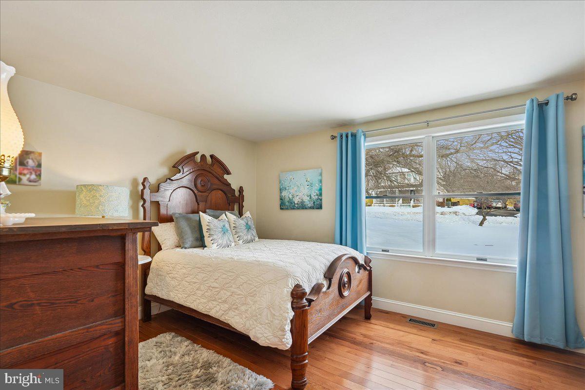 9500 Holsey Road Damascus, MD 20872 - Photo 42 of 76 Bedroom #4