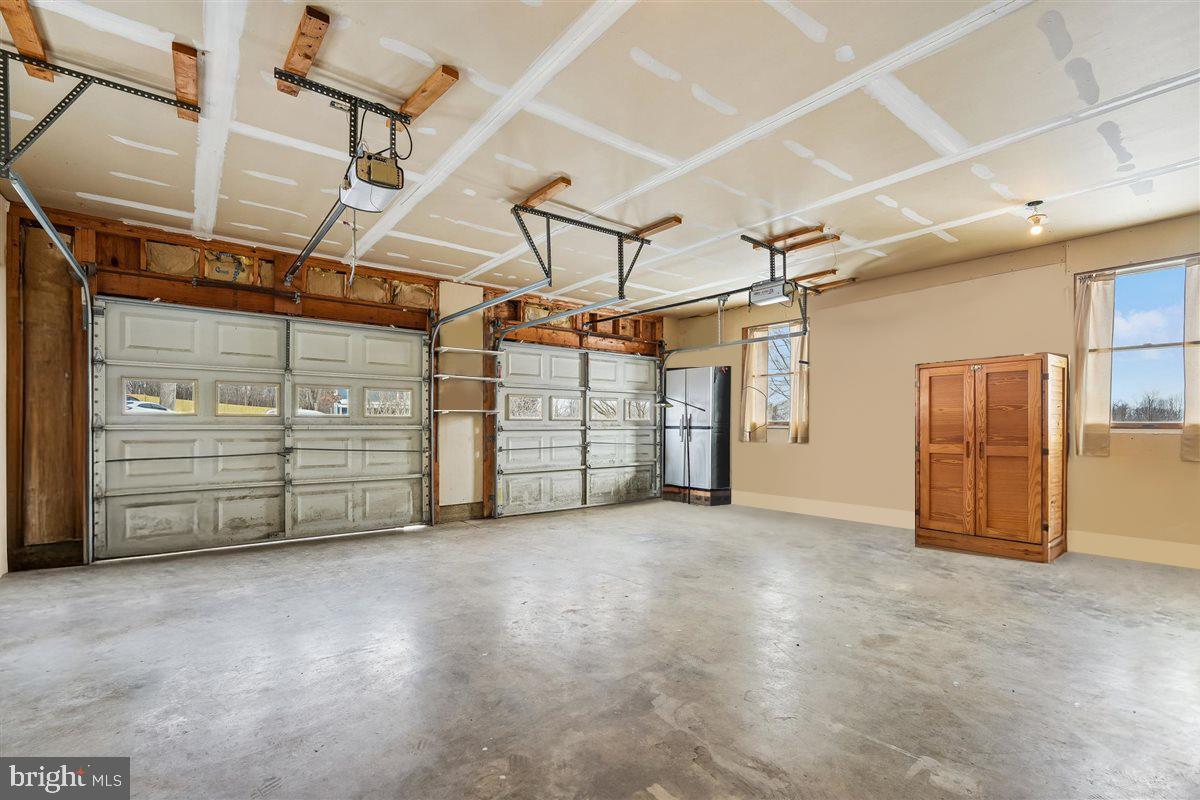 9500 Holsey Road Damascus, MD 20872 - Photo 47 of 76 Garage
