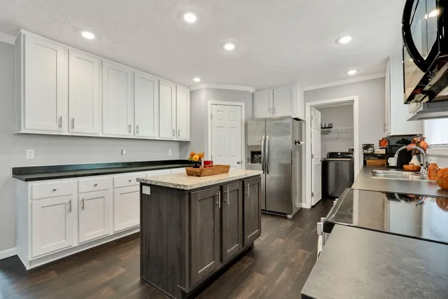 $297,900 | 221 Dandy Road, Signal Mountain, TN 37377