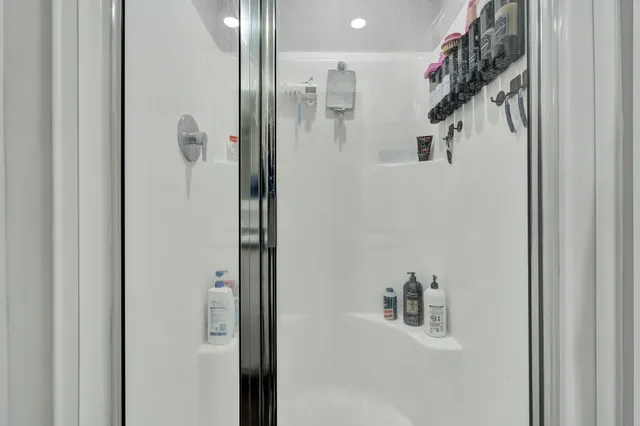 $297,900 | 221 Dandy Road, Signal Mountain, TN 37377