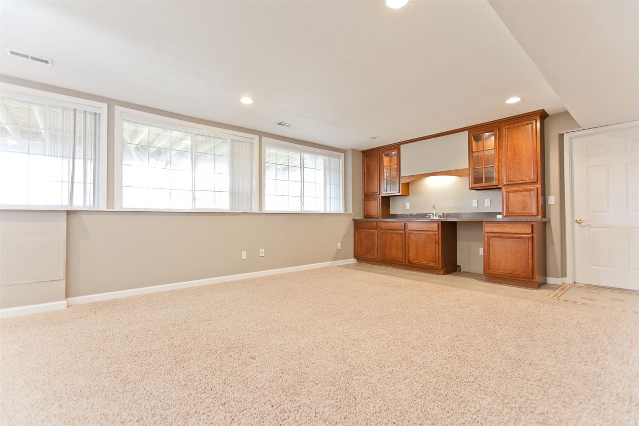 425 Brougham Road Robins, IA 52328 - Photo 22 of 25 Gallery Image 22