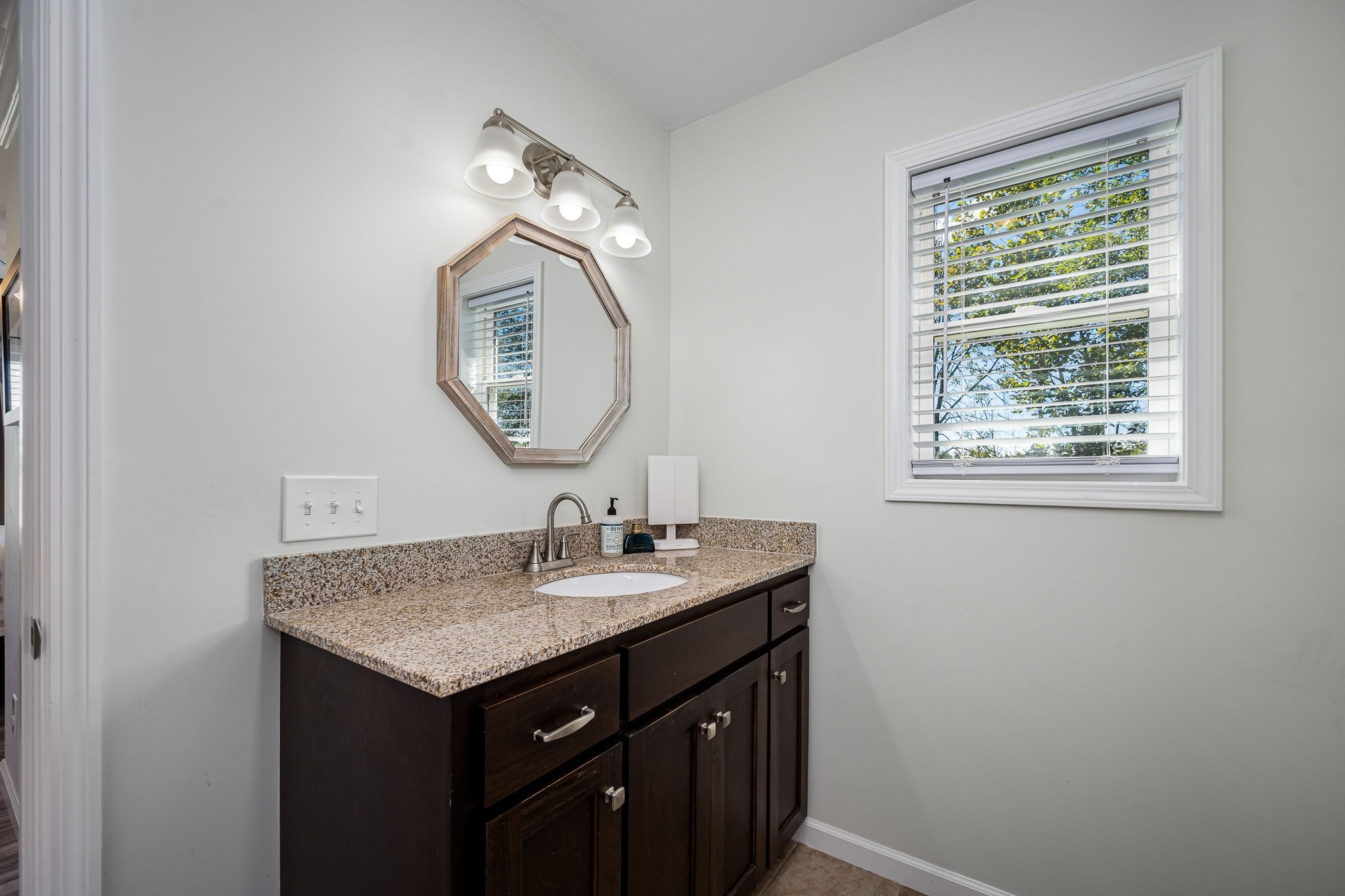 1065 Short Mountain Road McMinnville, TN 37110 - Photo 25 of 43