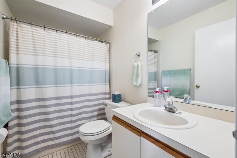 73 Drake Lane, Unit 73 Ledgewood, NJ 07852 - Photo 17 of 24