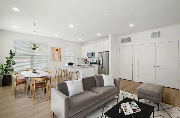 $1,322 | 1010 Rosefinch Landing, Unit 1045, Hoschton, GA 30548